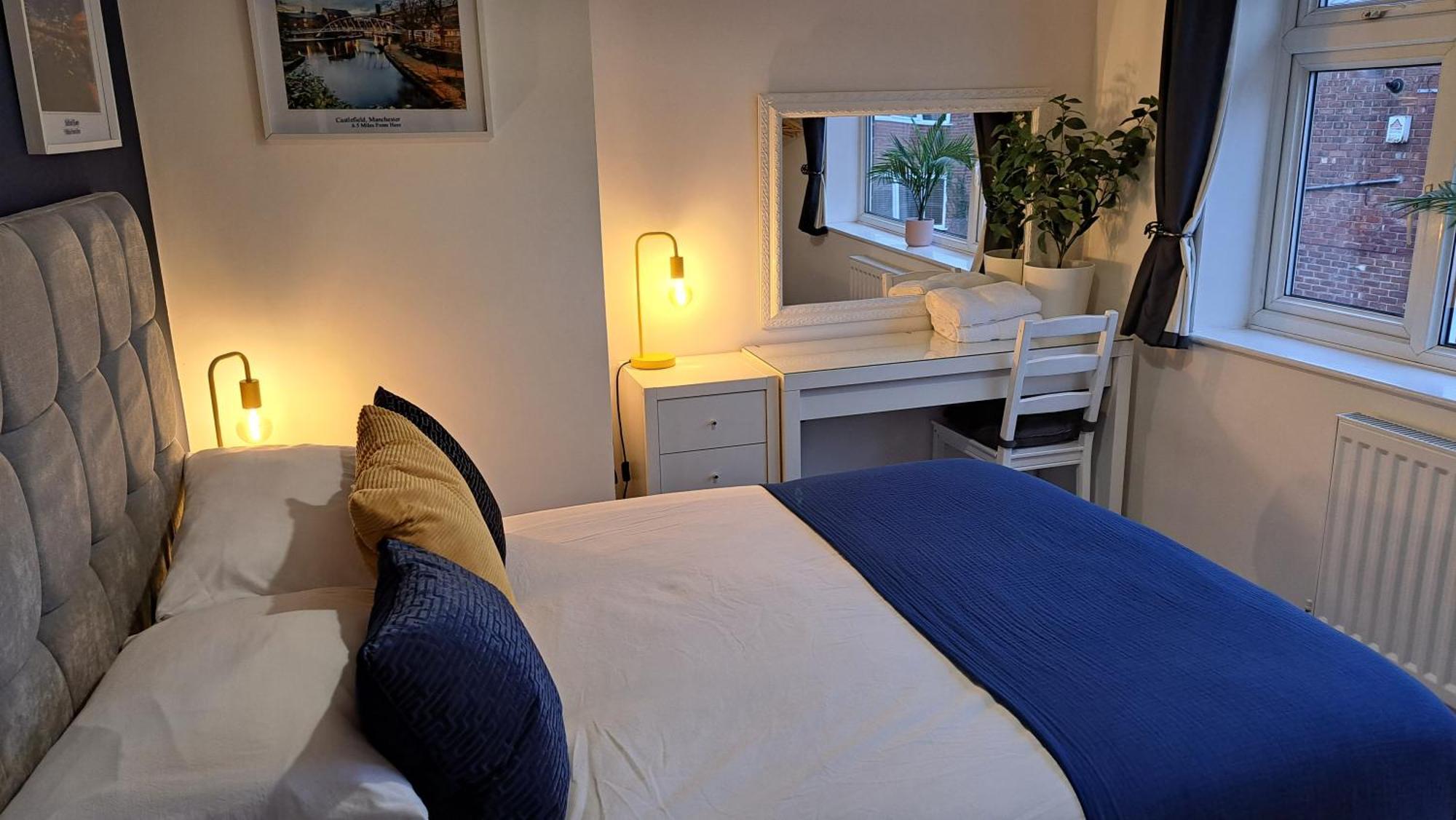 The Heart - Cosy 3 Bedroom House With Double Driveway And Garden In Manchester Extérieur photo