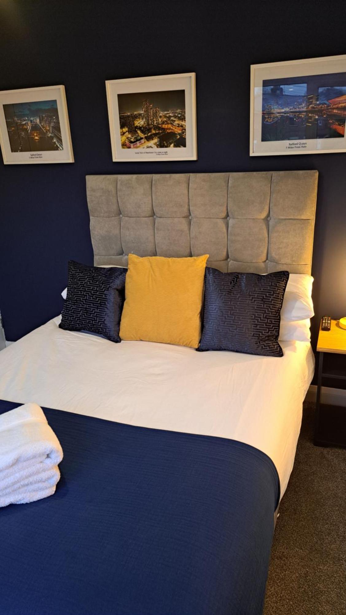 The Heart - Cosy 3 Bedroom House With Double Driveway And Garden In Manchester Extérieur photo