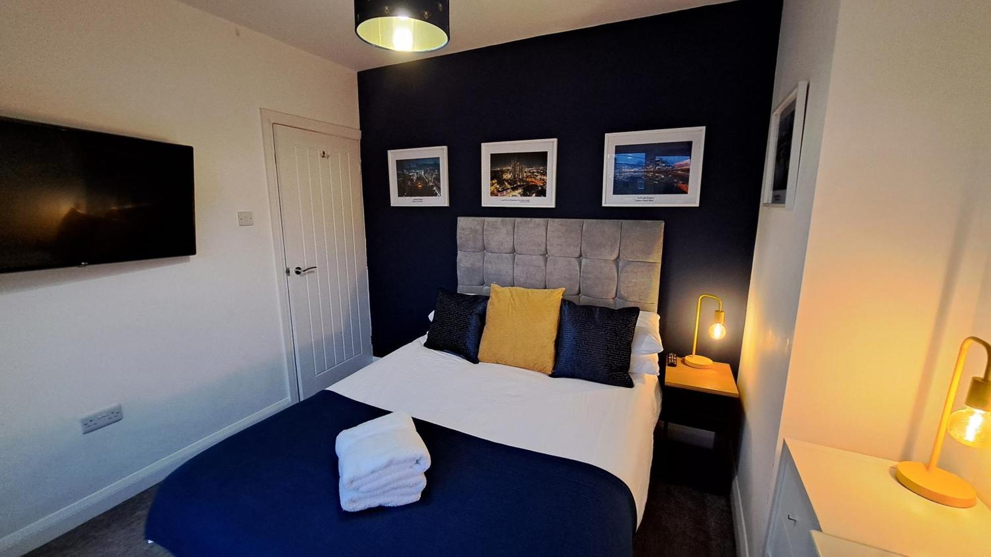 The Heart - Cosy 3 Bedroom House With Double Driveway And Garden In Manchester Extérieur photo