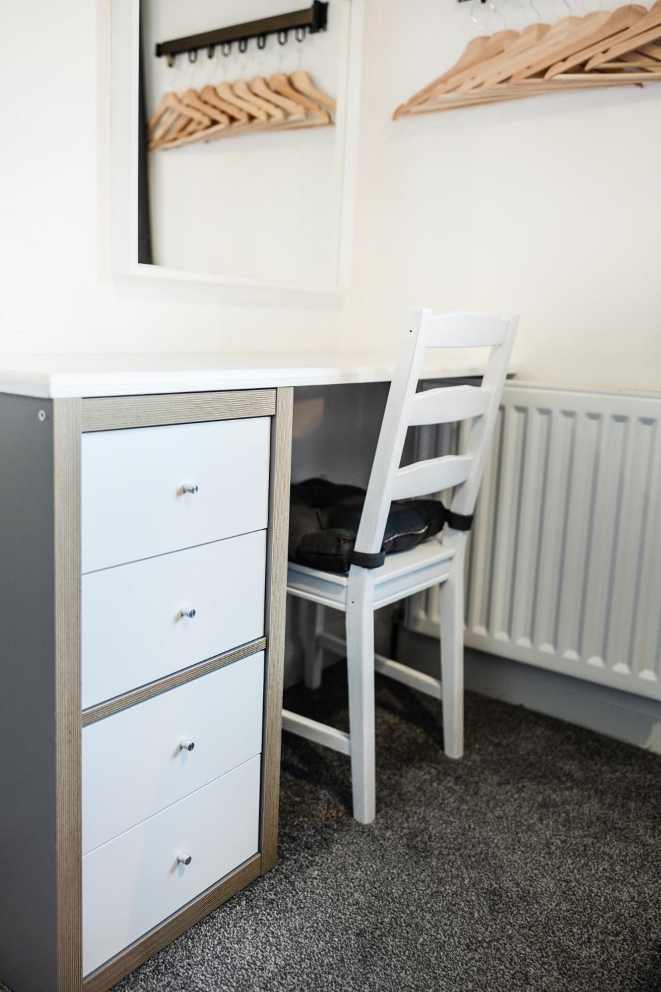 The Heart - Cosy 3 Bedroom House With Double Driveway And Garden In Manchester Extérieur photo